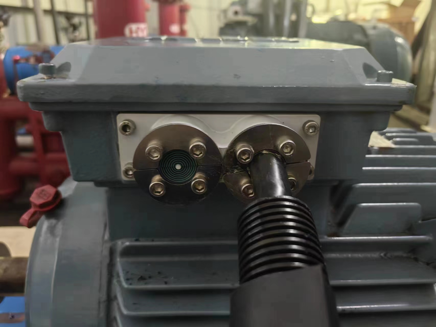 深圳泰士特科技密封模塊應用于電機接線盒，密封等級IP68